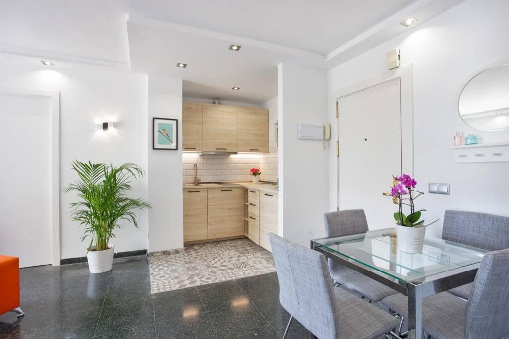 Puertosol 33 - 2 Bed Apartment, Beach Puerto Marina Benalmádena Dış mekan fotoğraf