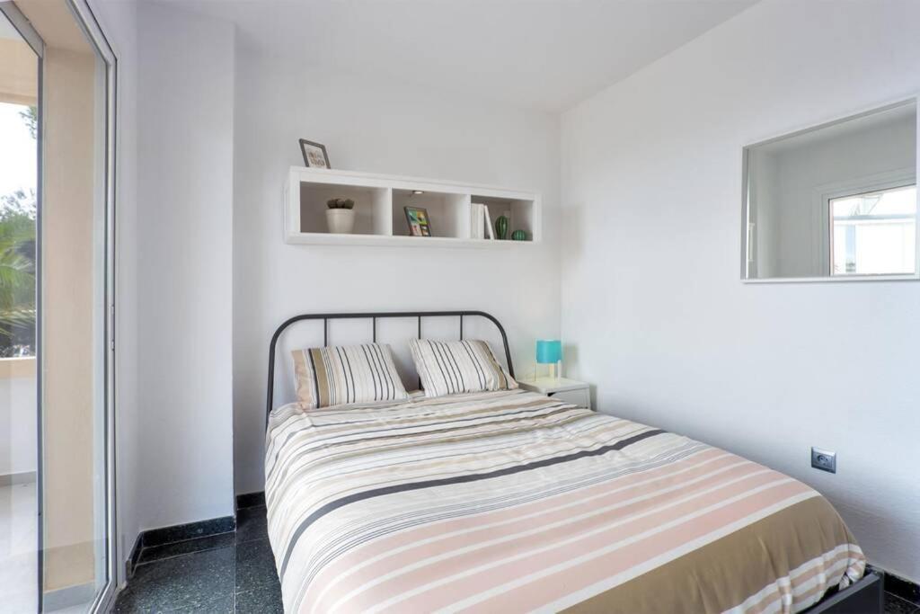 Puertosol 33 - 2 Bed Apartment, Beach Puerto Marina Benalmádena Dış mekan fotoğraf